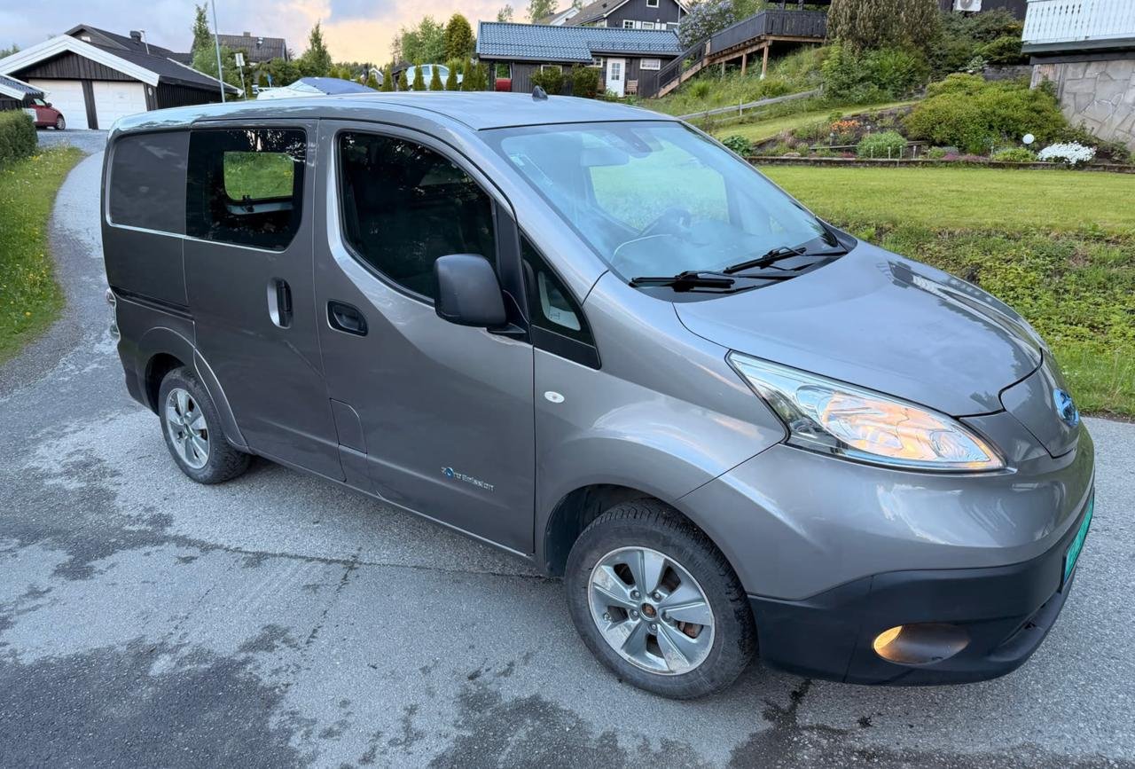 Фото - Nissan E-Nv200 #3