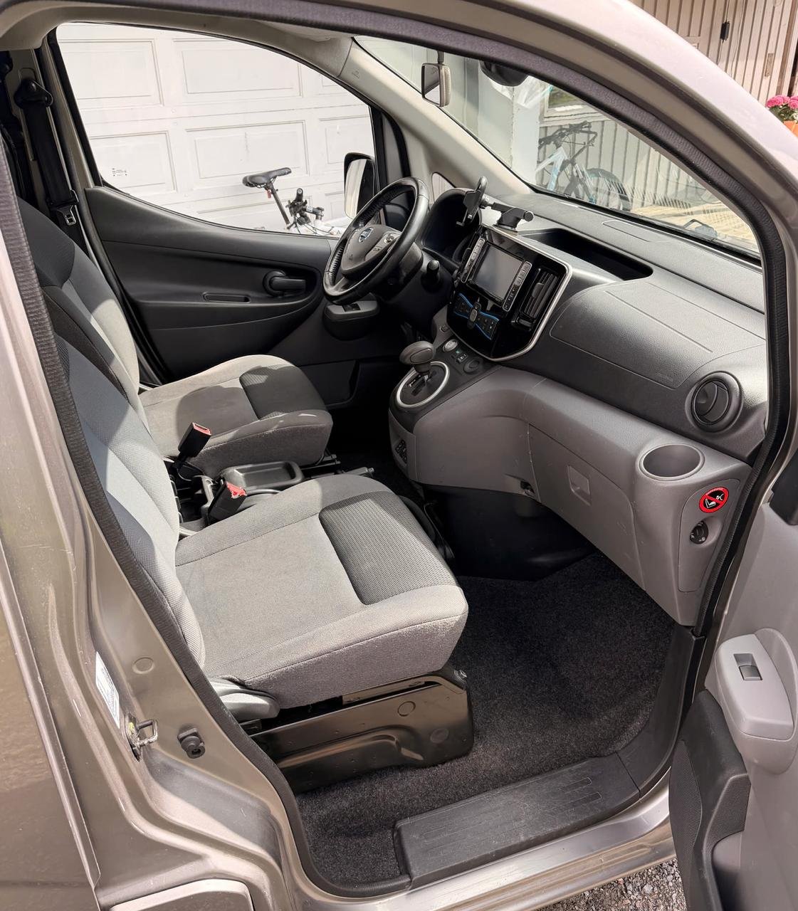 Фото - Nissan E-Nv200 #9