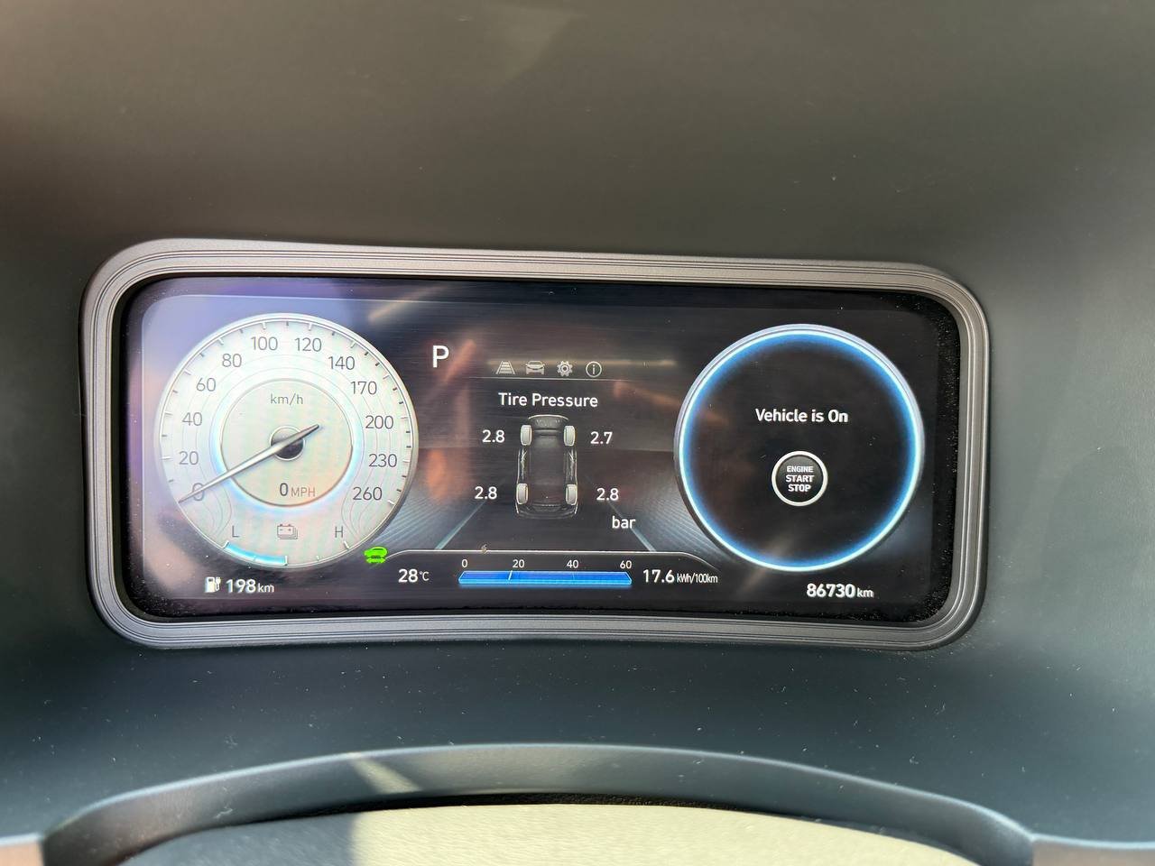 Фото - Hyundai Kona #6
