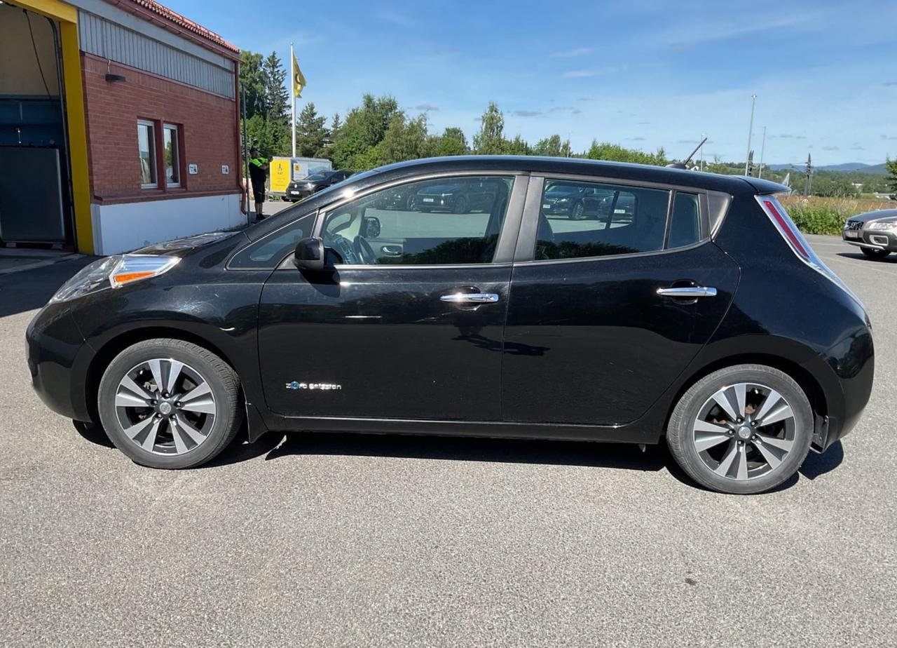 Фото - Nissan Leaf #8