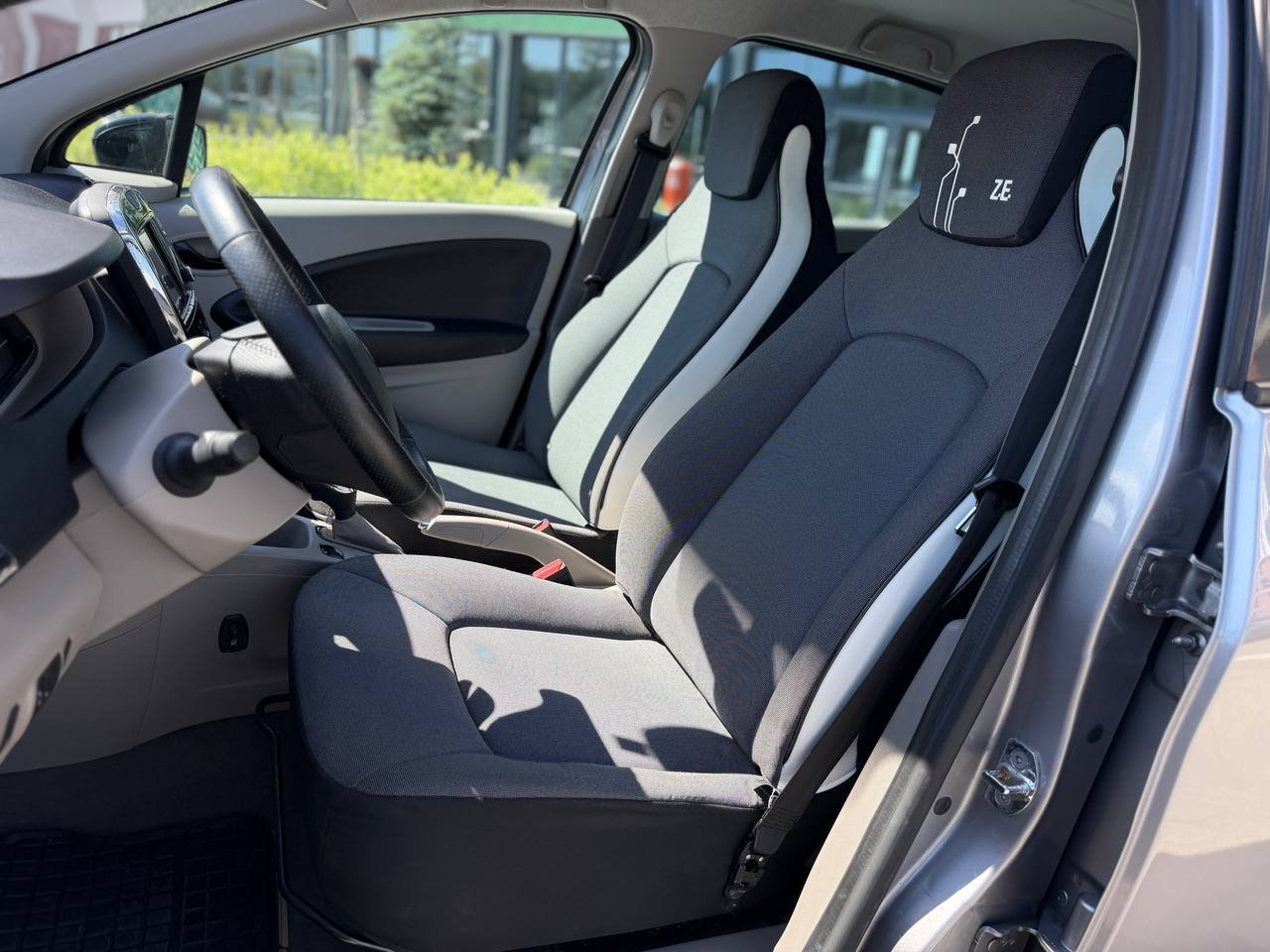 Фото - Renault ZOE #10