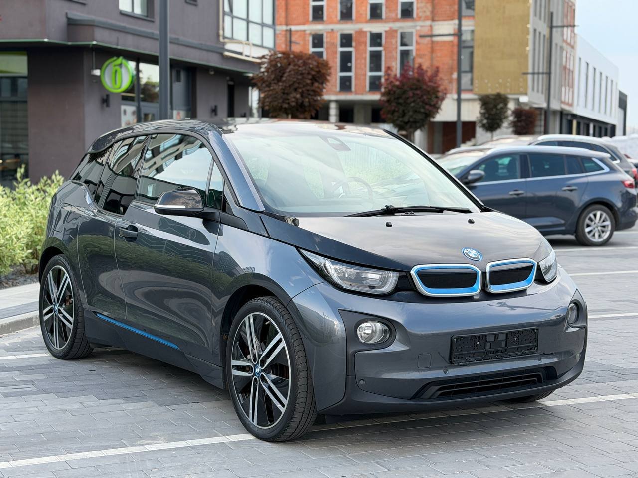 Фото - BMW I3 #3