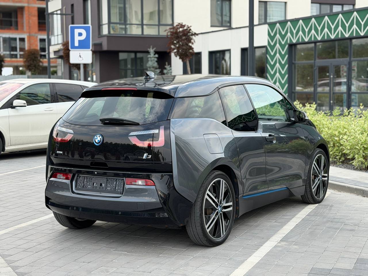 Фото - BMW I3 #4