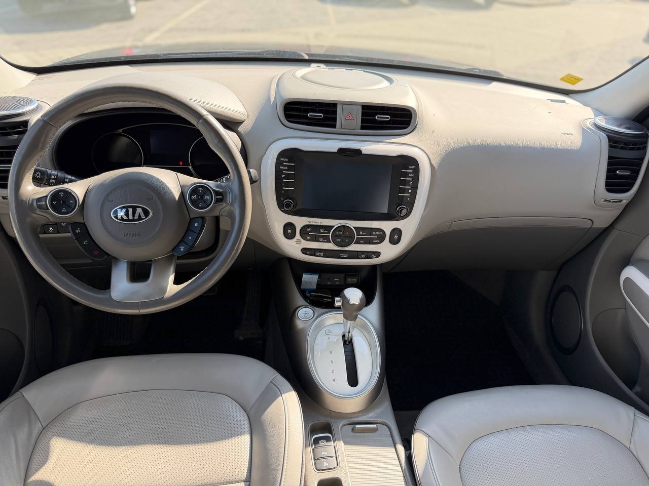Фото - Kia Soul EV #5