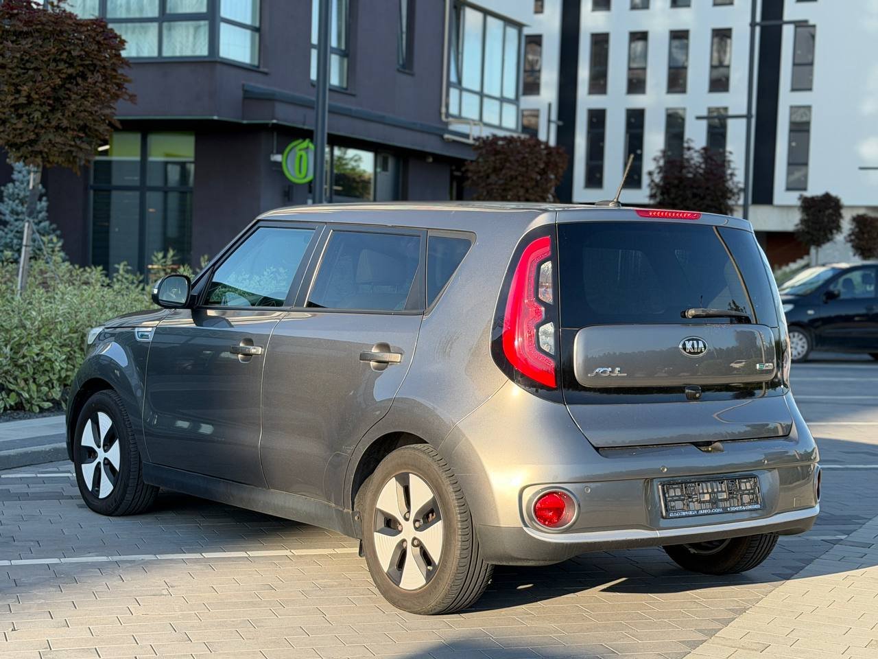 Фото - Kia E-Soul #5