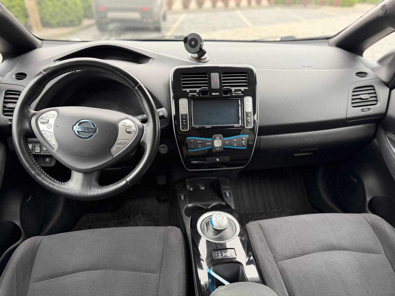 Фото - Nissan Leaf #8