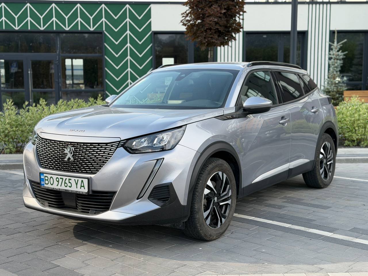 Peugeot e-2008