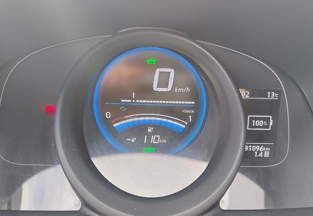 Фото - Nissan E-NV200 #6