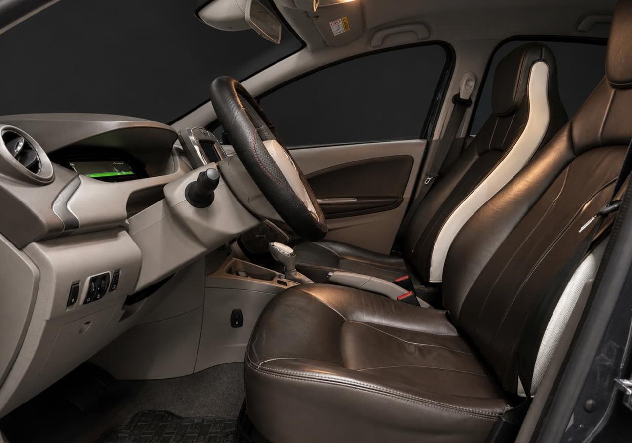 Фото - Renault ZOE #12