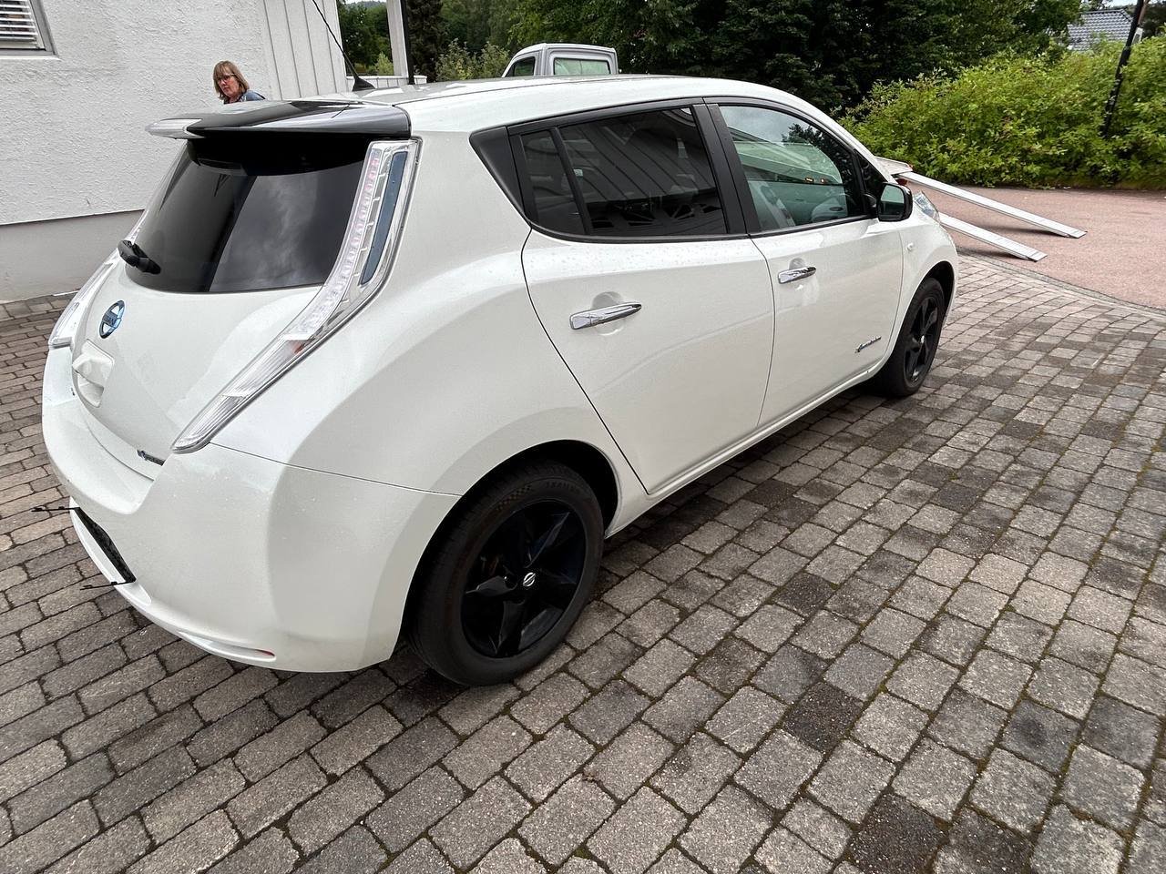 Фото - Nissan Leaf #3