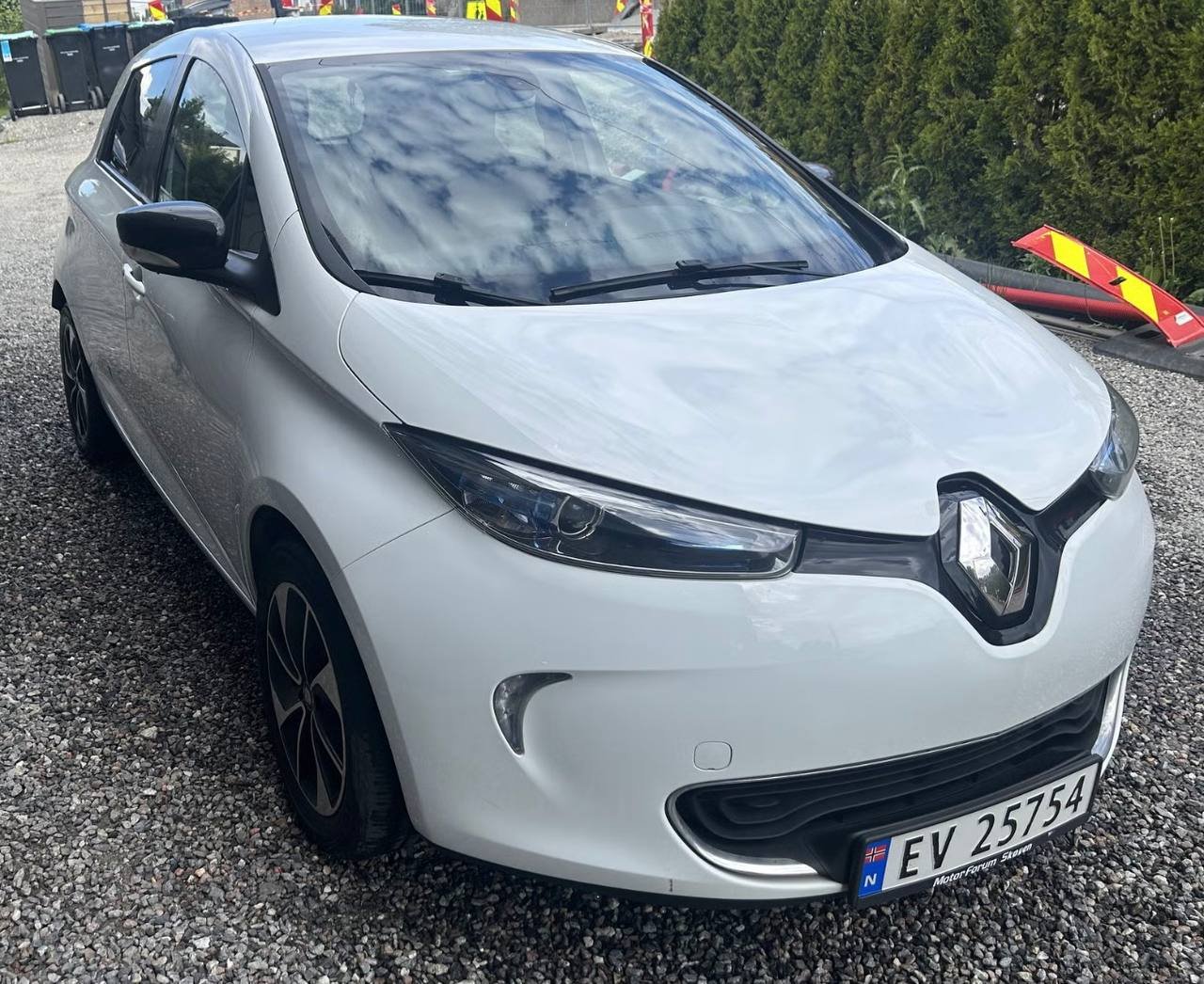 Фото - Renault ZOE #2