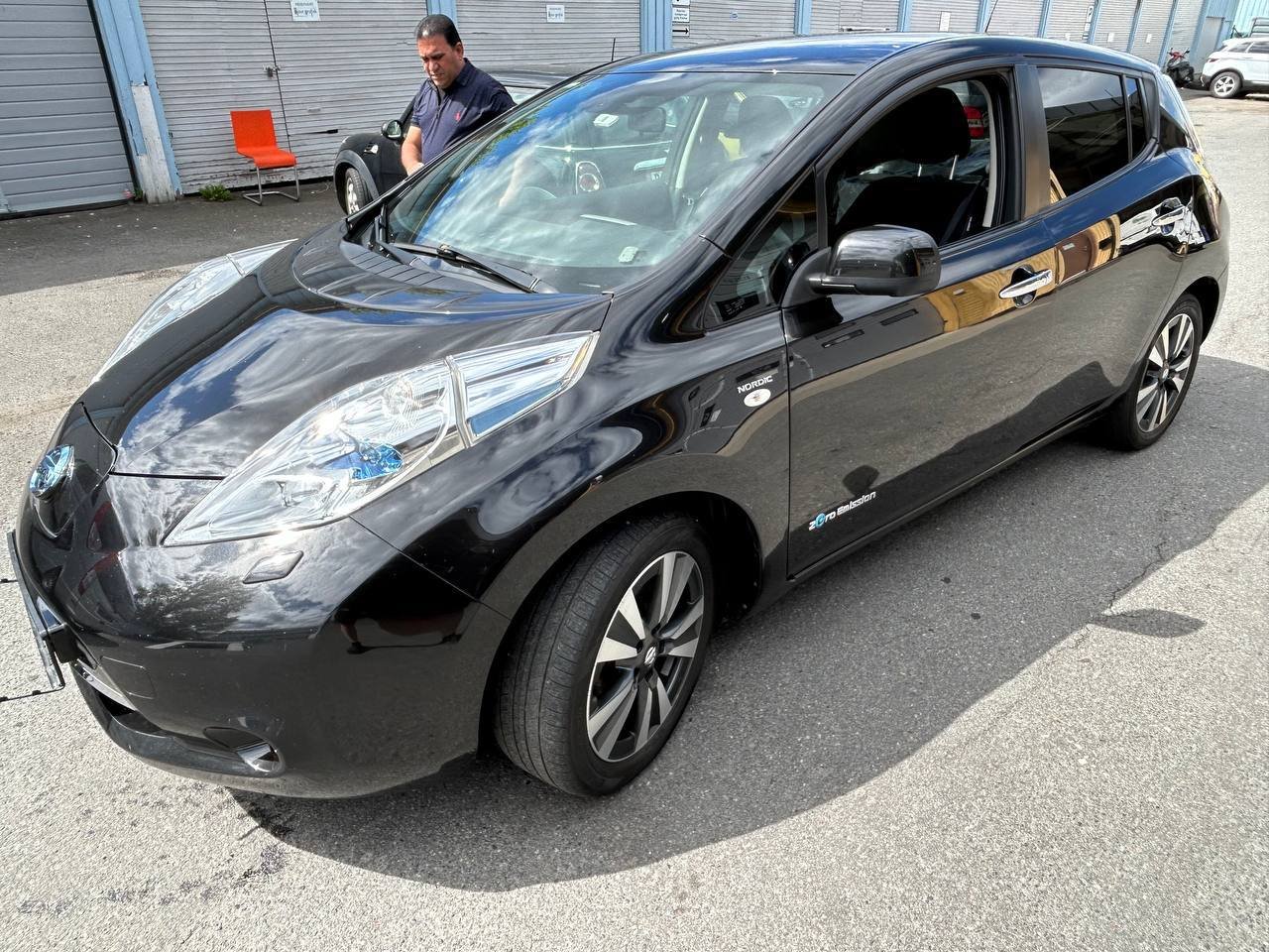 Фото - Nissan Leaf #2
