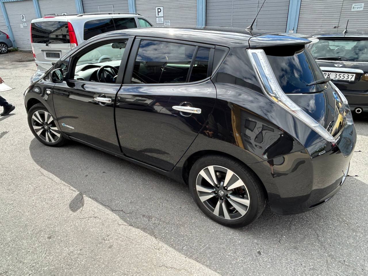 Фото - Nissan Leaf #3