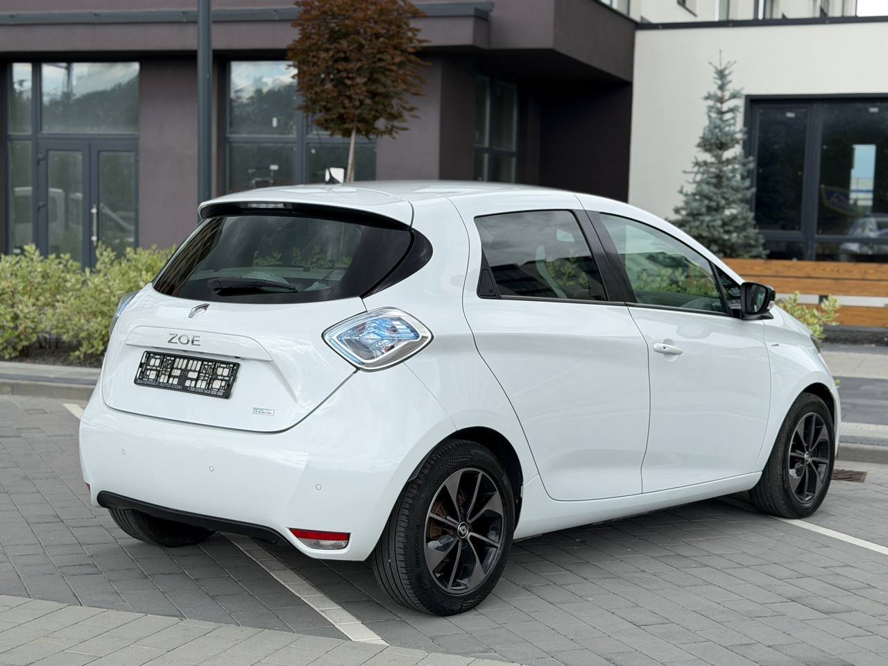 Фото - Renault ZOE #4