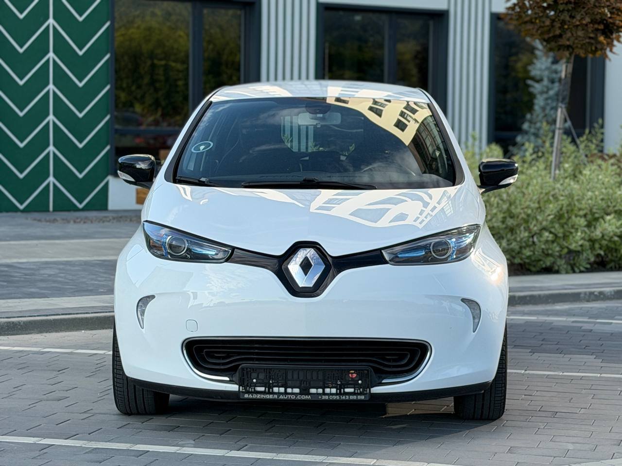 Фото - Renault ZOE #2