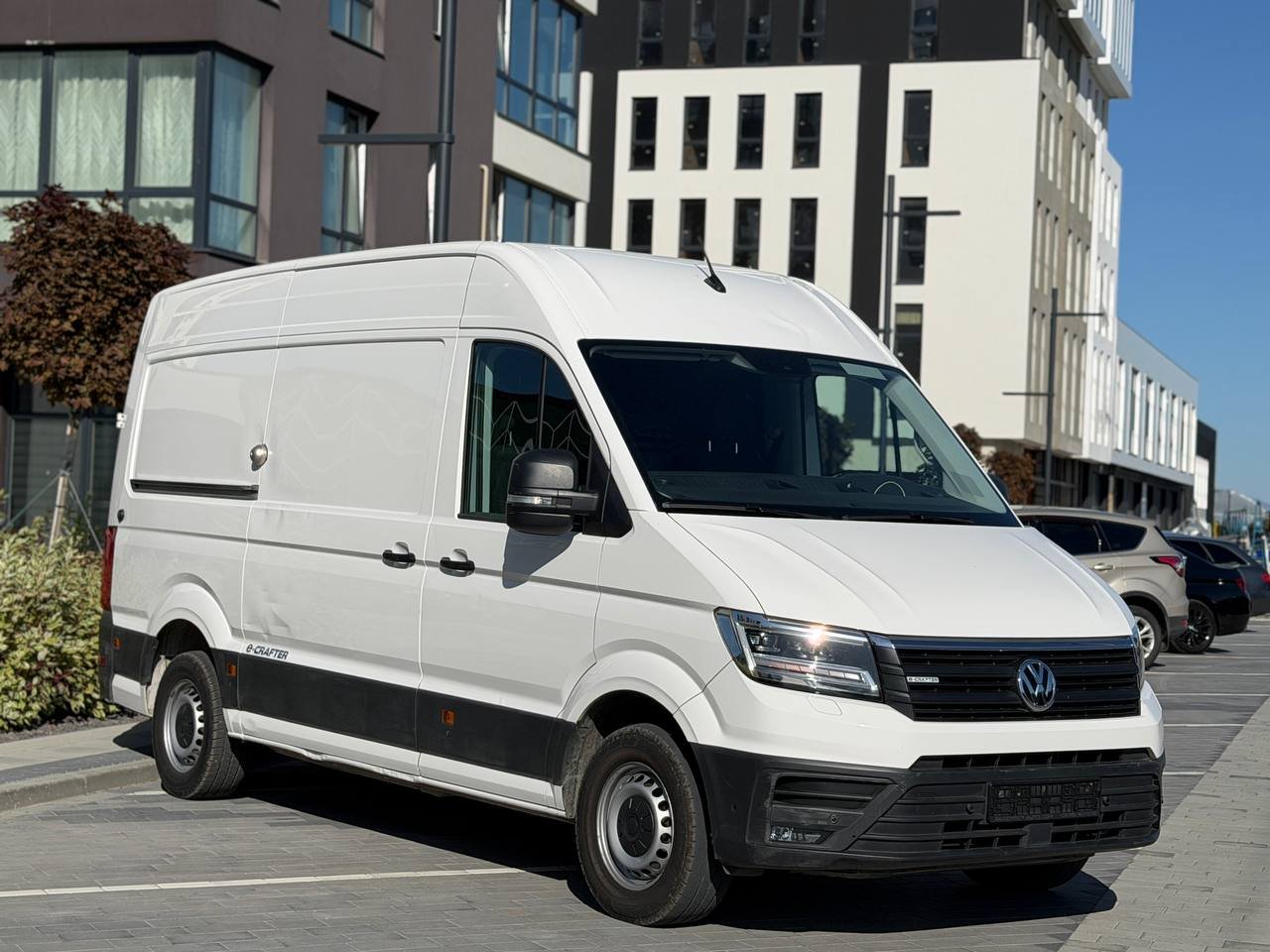 Фото - Volkswagen Crafter L3H3 #3