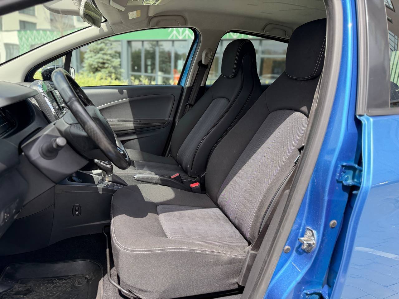 Фото - Renault ZOE #8