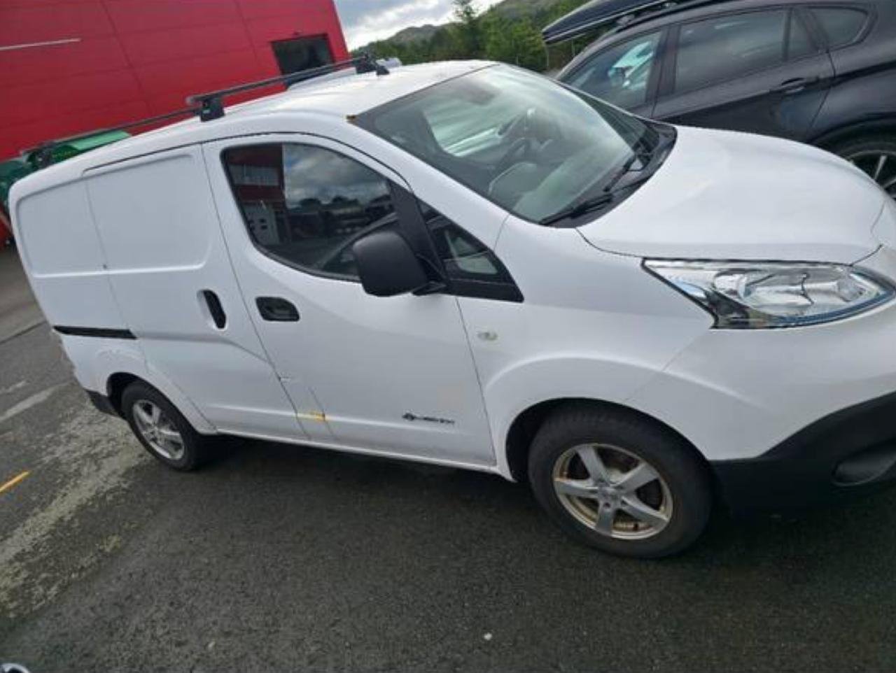 Фото - Nissan E-NV200 #3