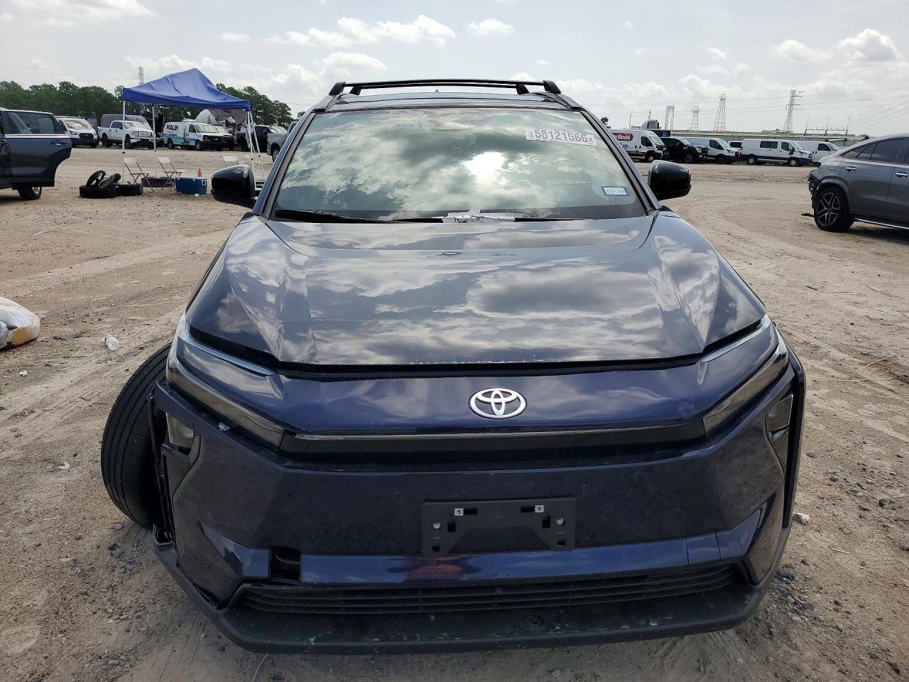 Фото - Toyota bZ4X #2