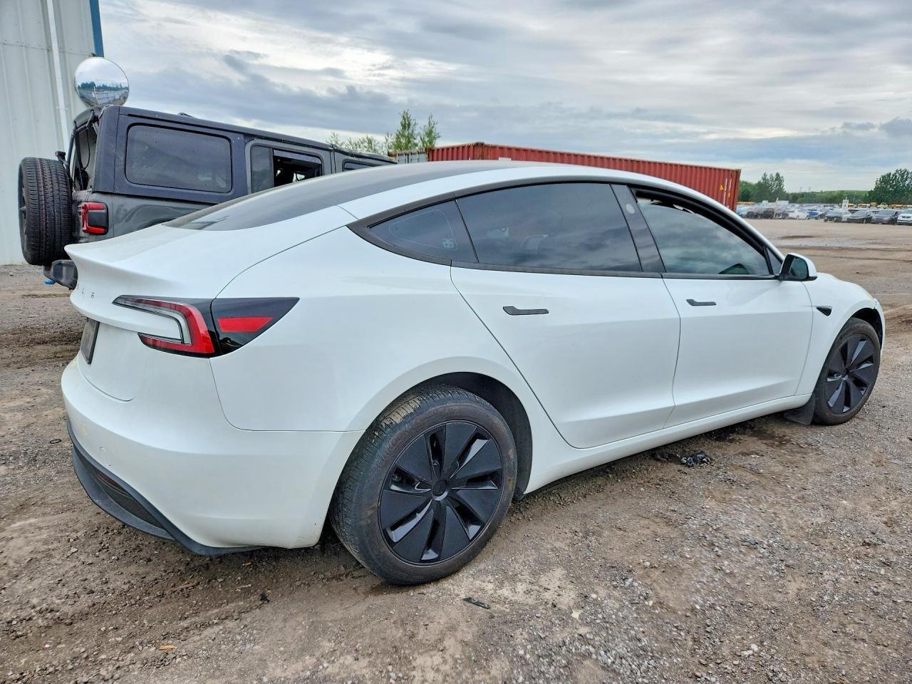 Фото - Tesla Model 3 #4