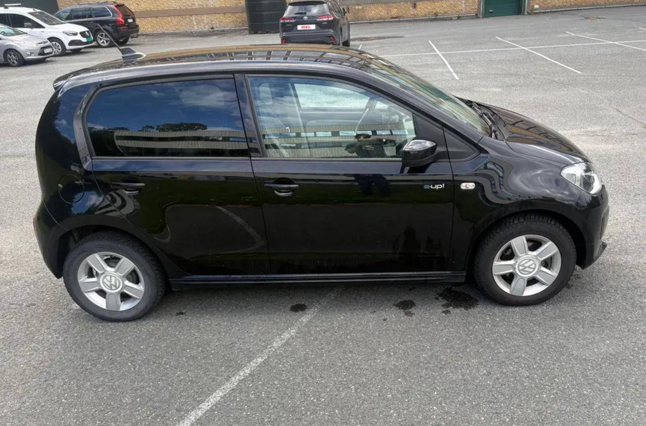 Фото - Volkswagen up! #3