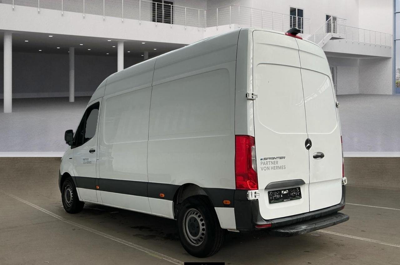 Фото - Mercedes-Benz Sprinter #4