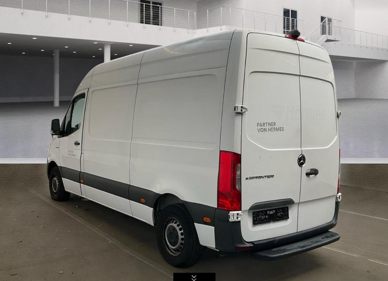 Фото - Mercedes-Benz Sprinter #3