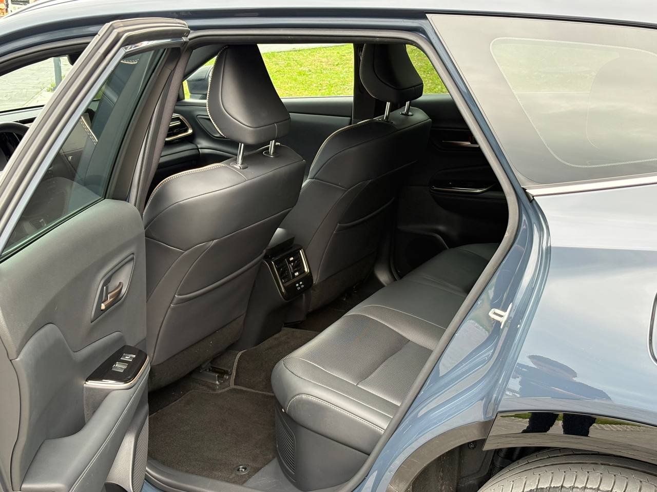 Фото - Toyota Crown Signia 2.5 Hybrid #7