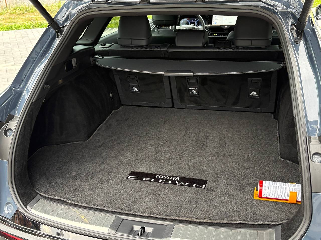 Фото - Toyota Crown Signia 2.5 Hybrid #15