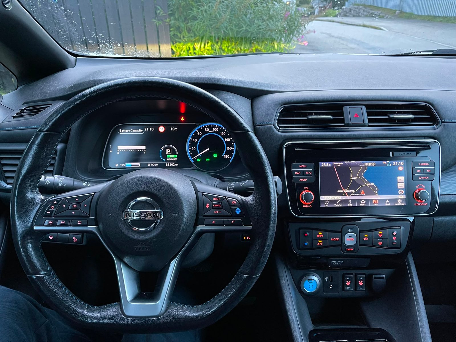 Фото - Nissan Leaf #8