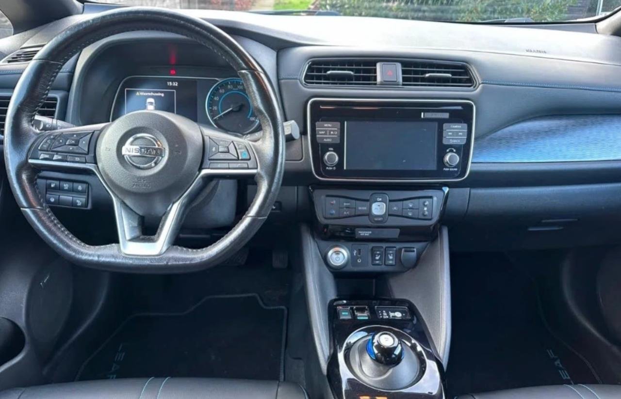 Фото - Nissan Leaf #8