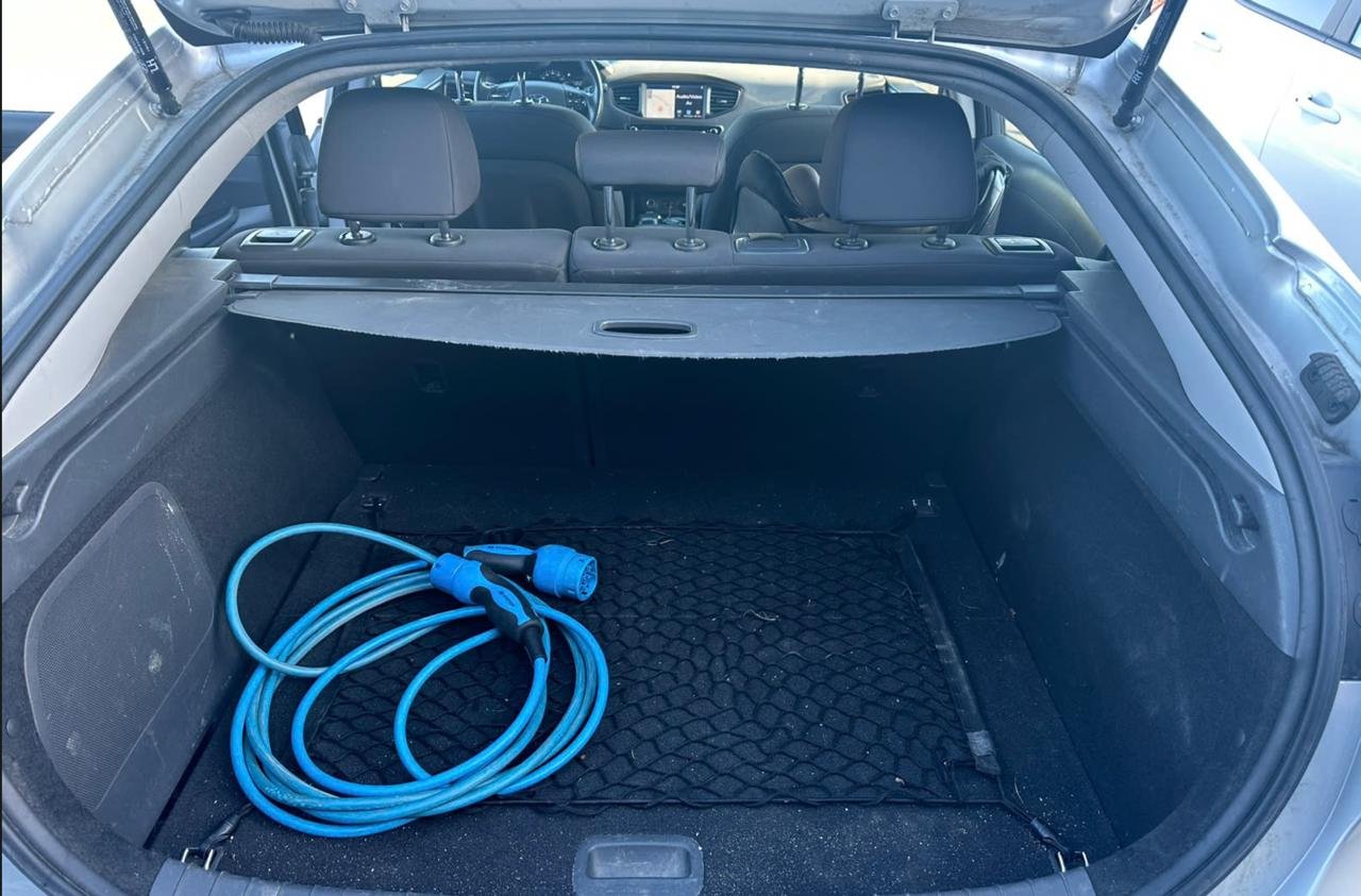 Фото - Hyundai IONIQ #8