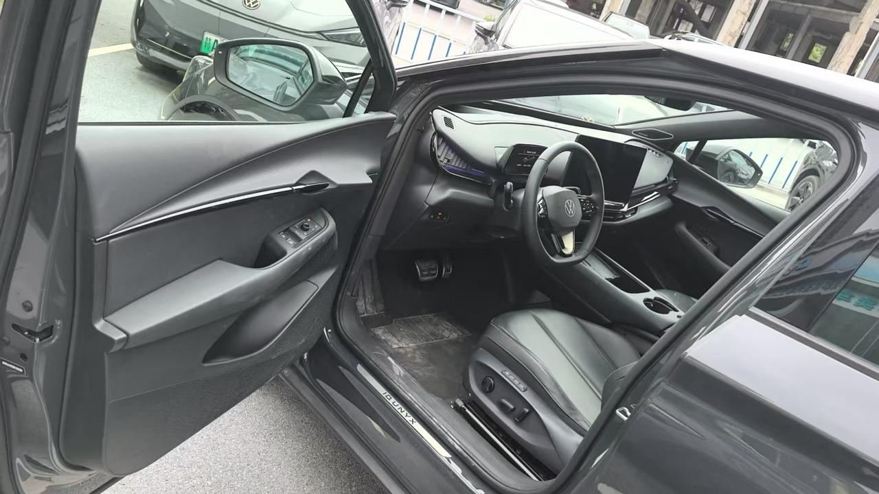 Фото - Volkswagen UNYX #6