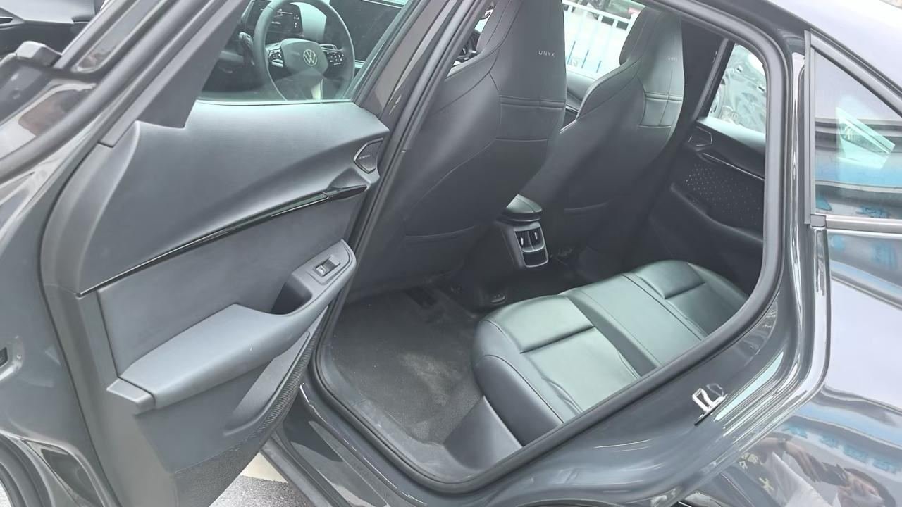 Фото - Volkswagen UNYX #5