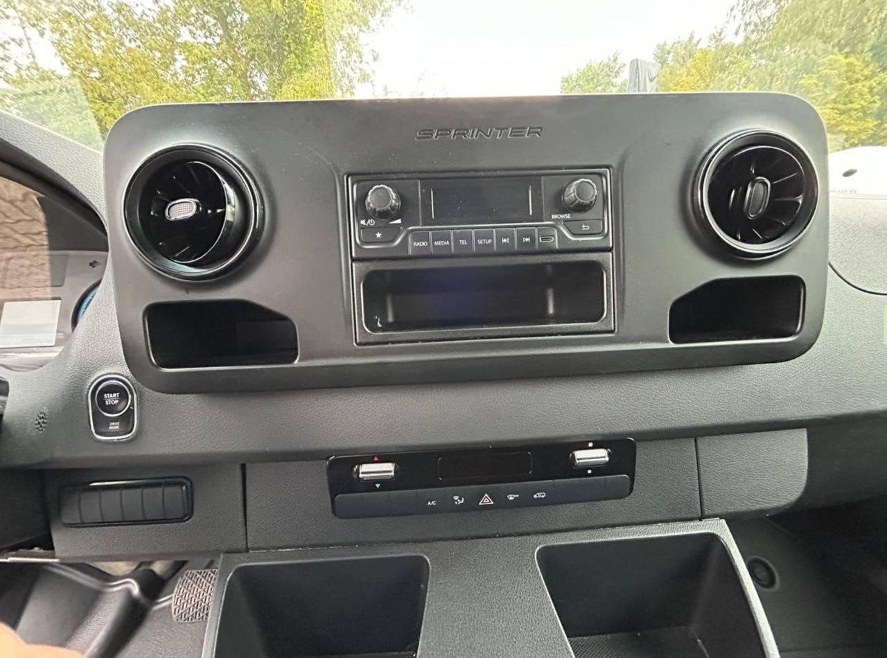 Фото - Mercedes-Benz Sprinter L2H2 #9