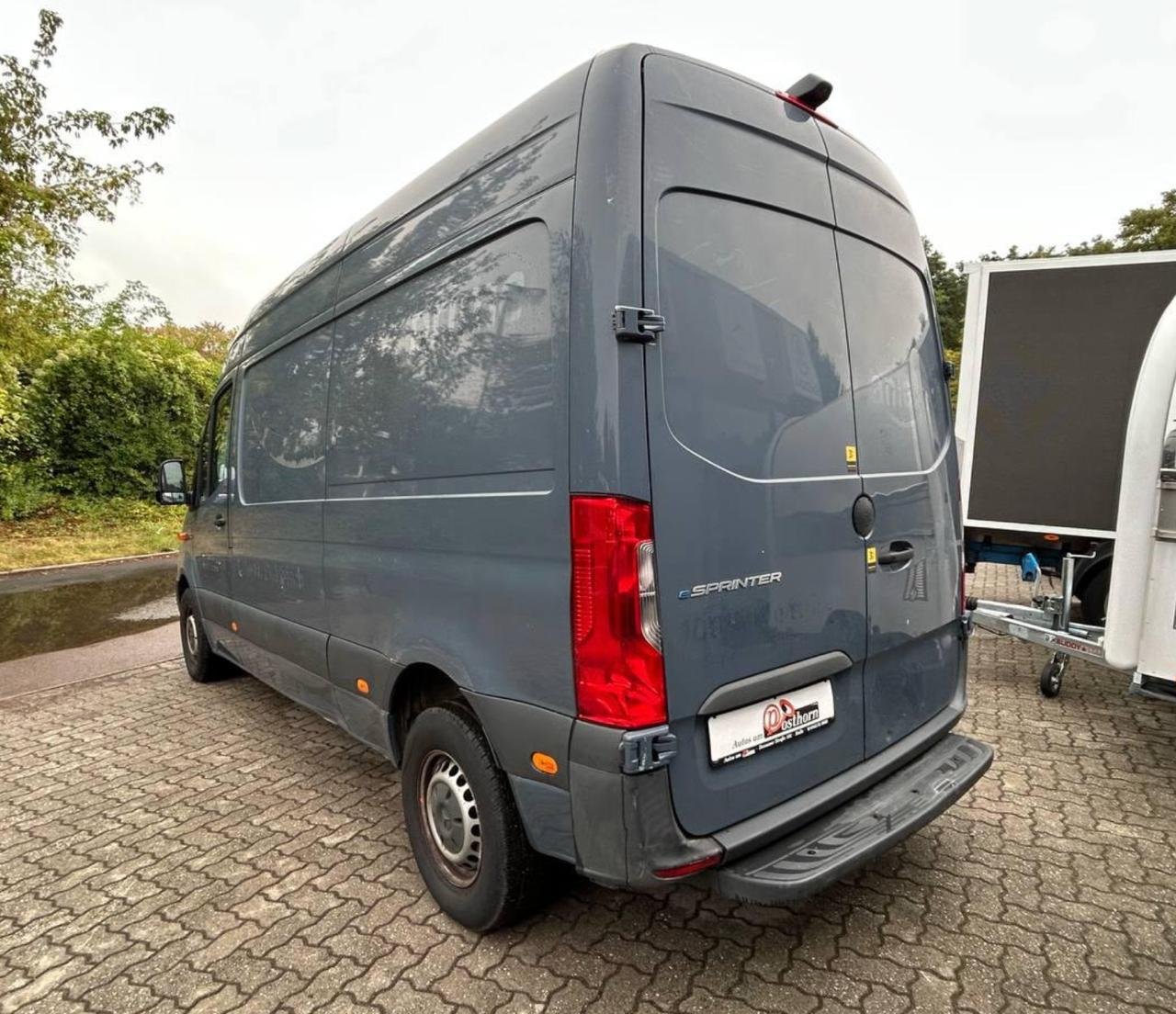Фото - Mercedes-Benz Sprinter L2H2 #6