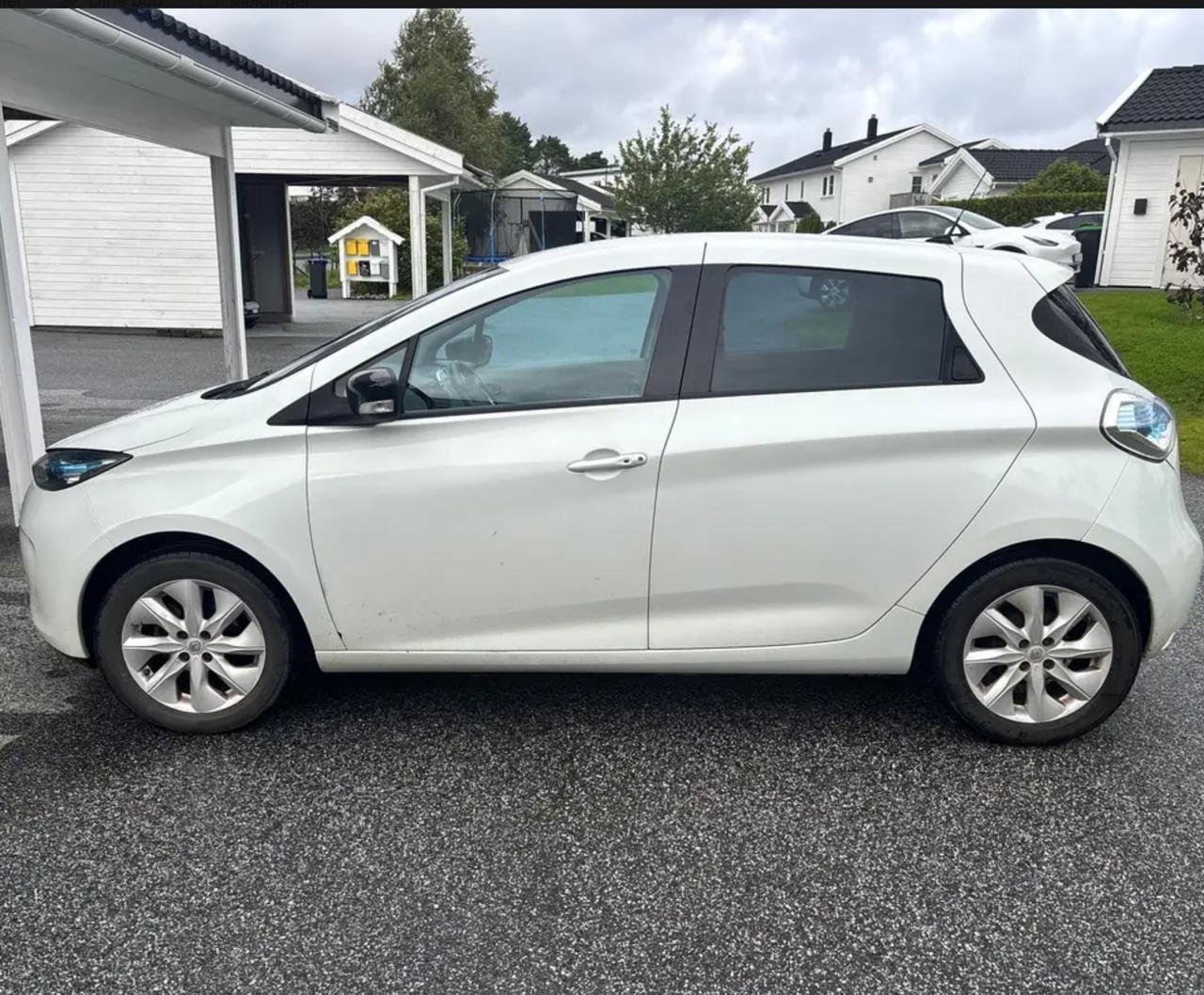Фото - Renault ZOE #2
