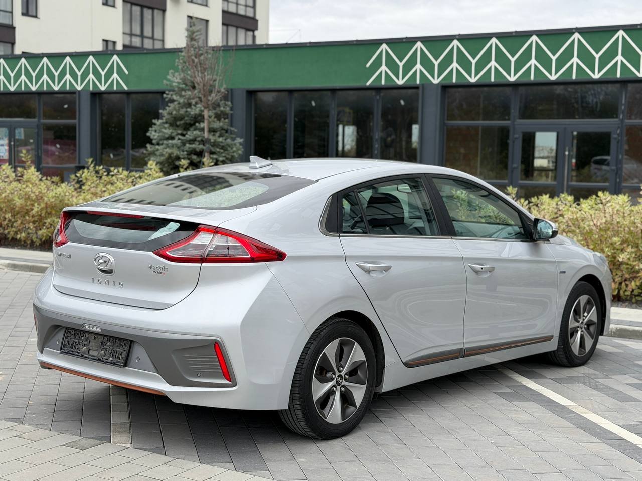 Фото - Hyundai IONIQ #4
