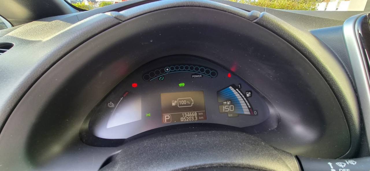 Фото - Nissan Leaf #4