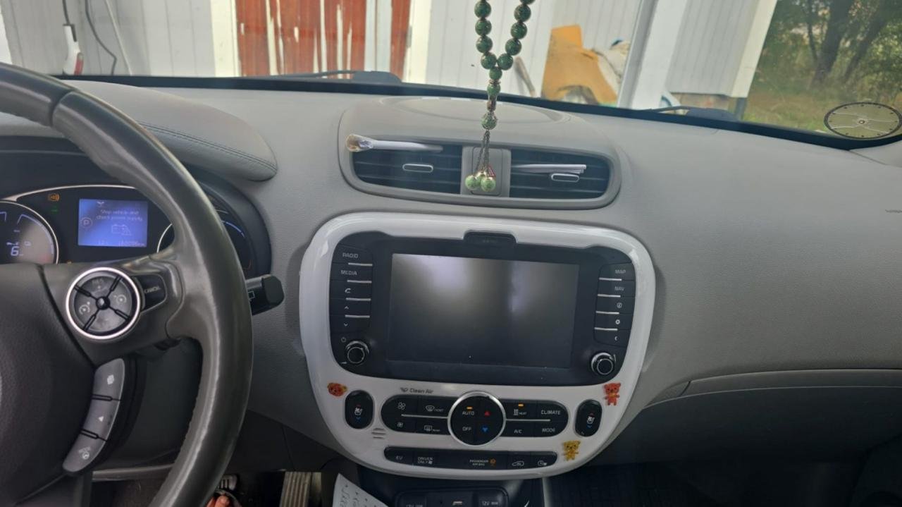 Фото - Kia E-Soul #4