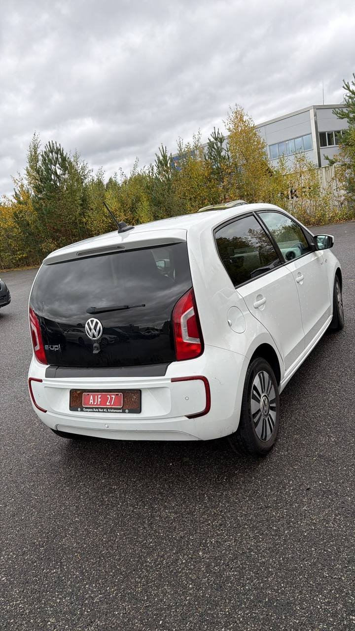 Фото - Volkswagen up! #4
