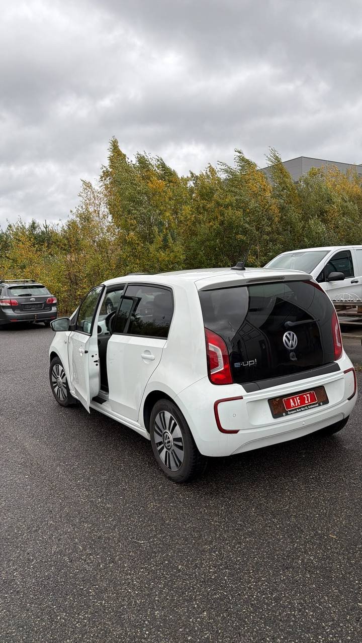 Фото - Volkswagen up! #5