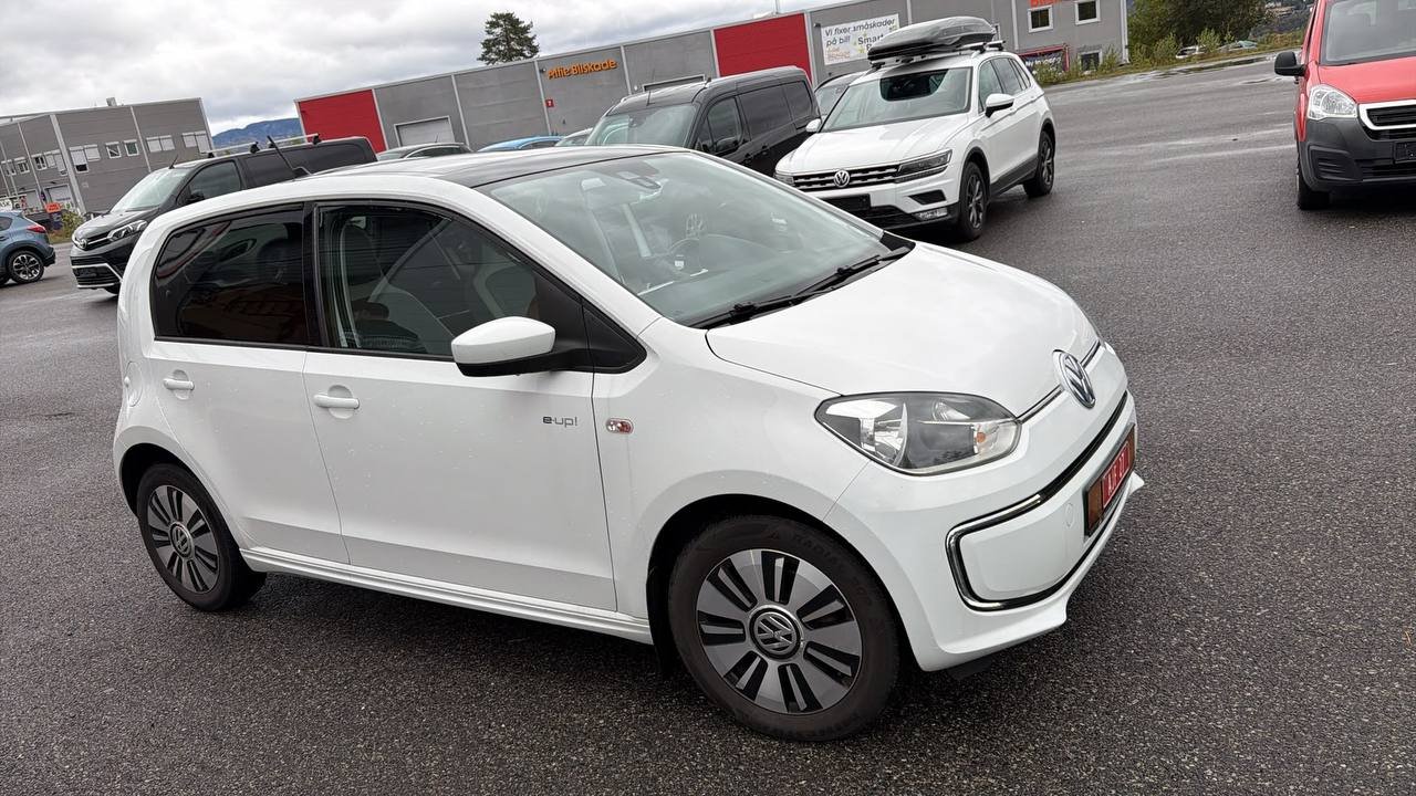 Фото - Volkswagen up! #3