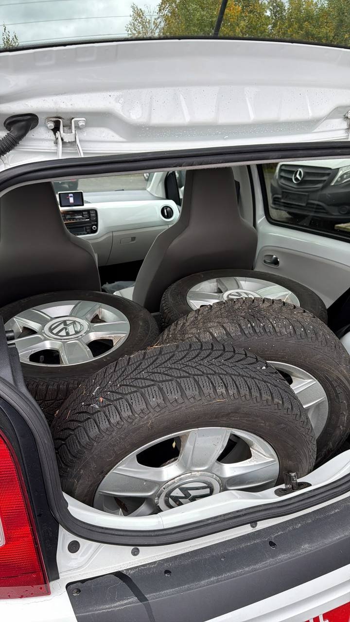 Фото - Volkswagen up! #6