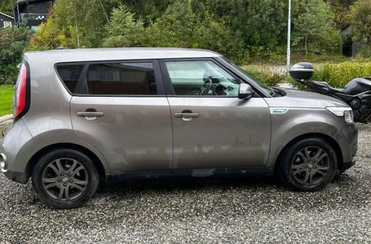 Фото - Kia E-Soul #4