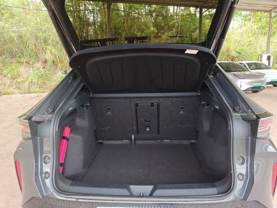 Фото - Volkswagen ID UNYX #10