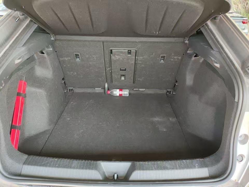 Фото - Volkswagen ID UNYX #10