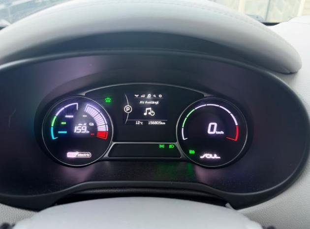 Фото - Kia E-Soul #7