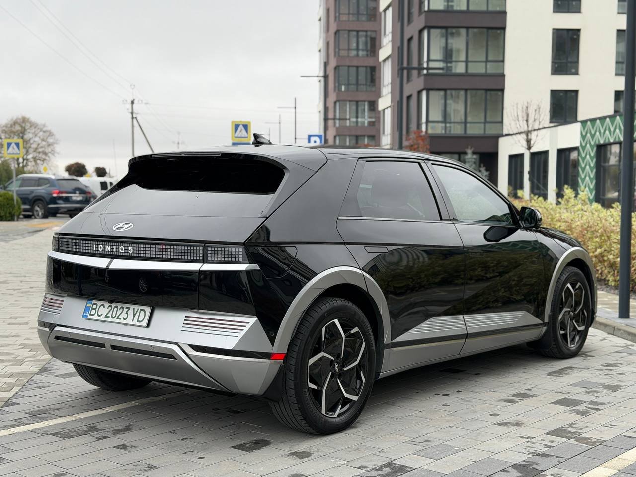 Фото - Hyundai IONIQ 5 #4
