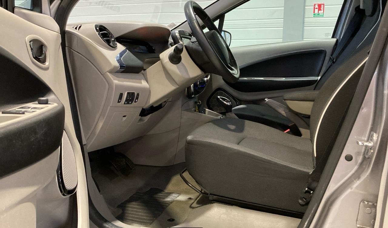 Фото - Renault ZOE #7
